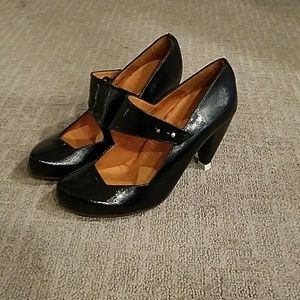 Black Chie Mihara Heels